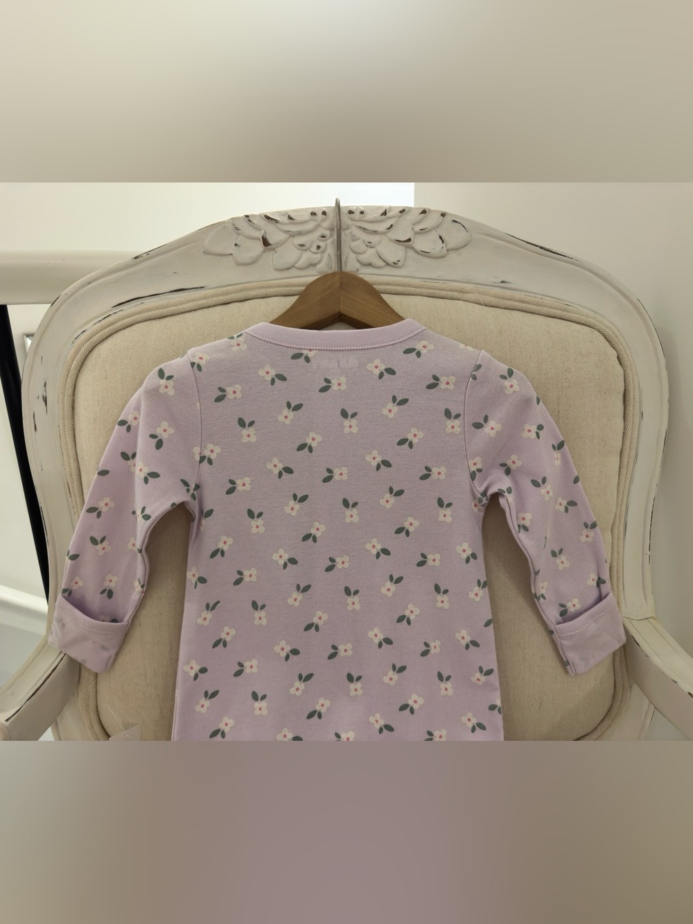 🦢 6~9 Mth 100% Cotton Old Navy Lavender Floral Footed One-Piece Baby Sleeper NWT - Picture 7 of 9